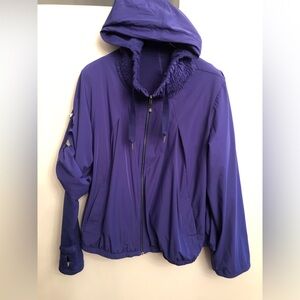 Lululemon Transitional Fleece lined Convertible Jacket in Bruised Berry size 10